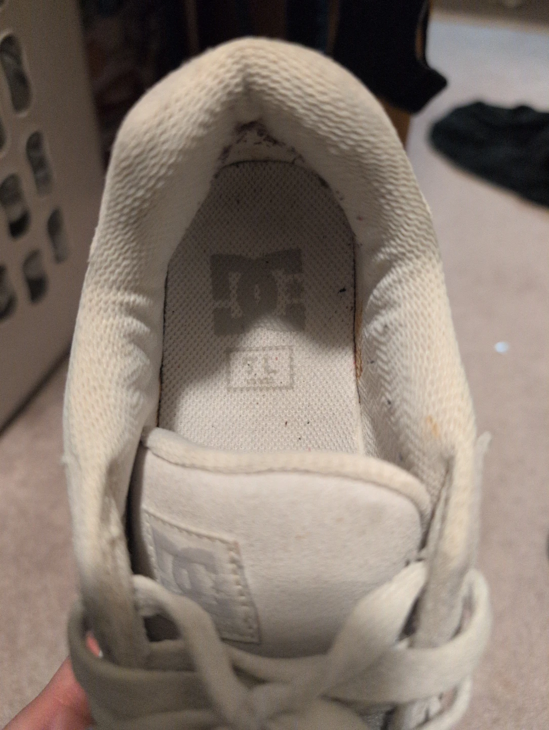 DC Shoes White Sneakers Size 7 🥕 - photo 3