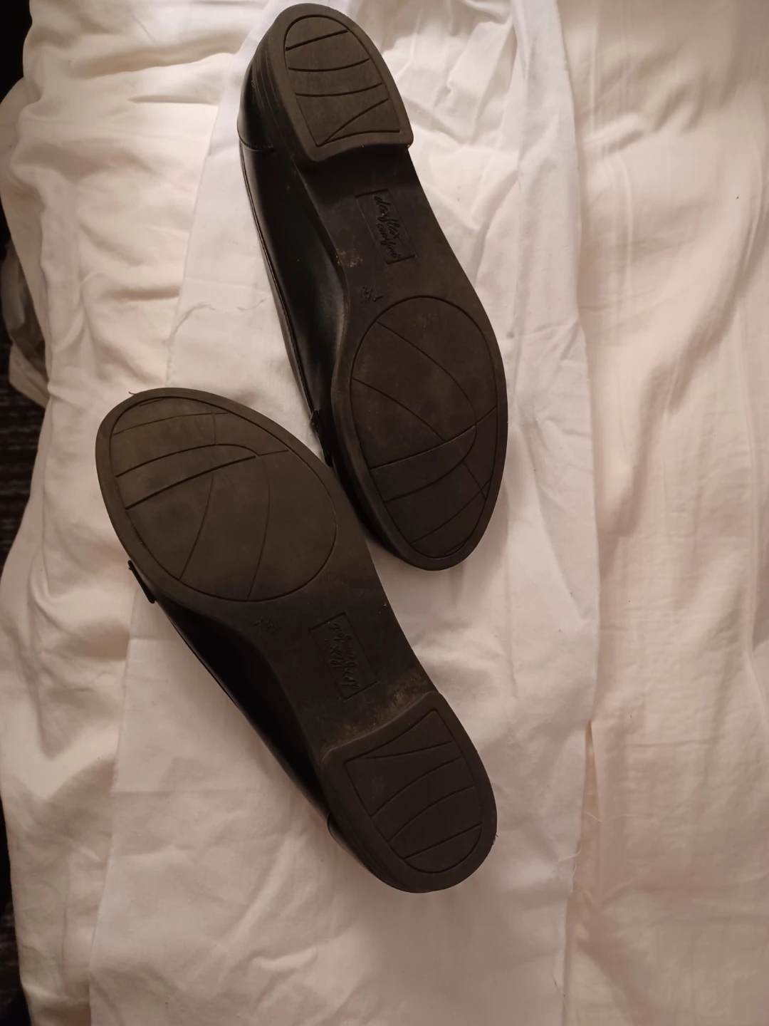 Dexflex Comfort Black Loafer Flats - Size 8 - photo 2