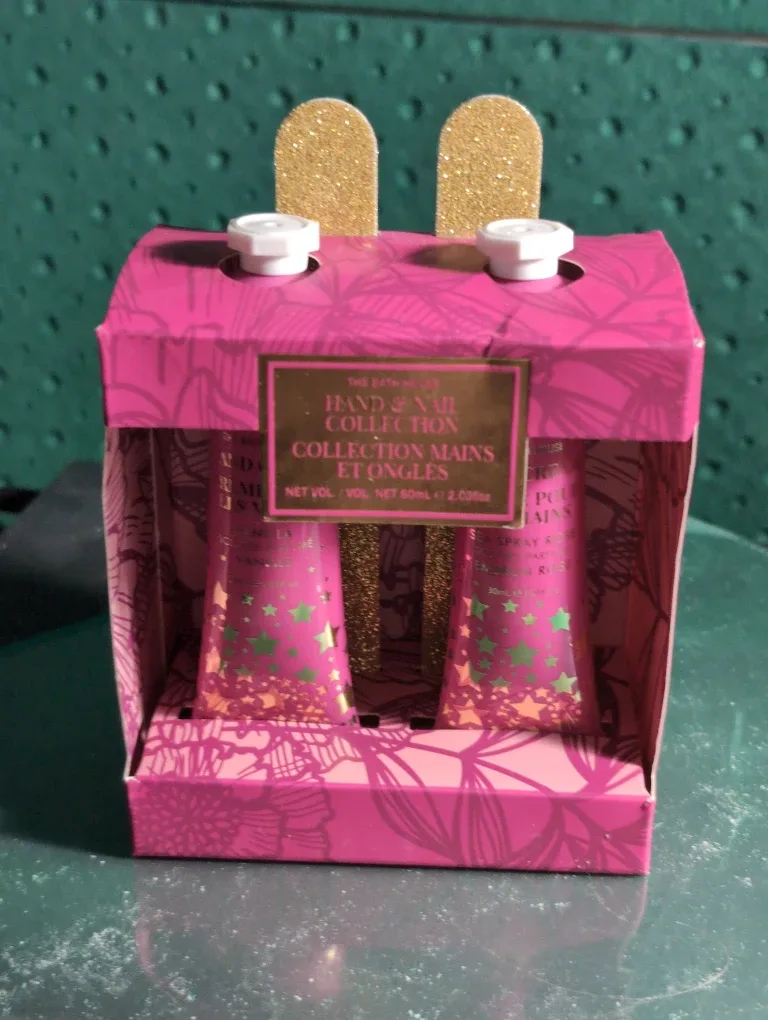 The Bath & Body Hand & Nail Collection - New
