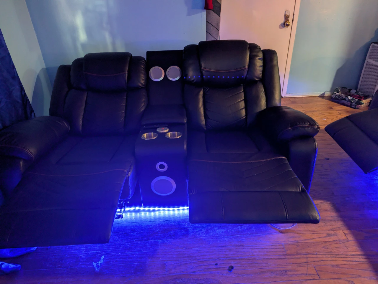 Black Leather Power Reclining Loveseat with Console - photo 5
