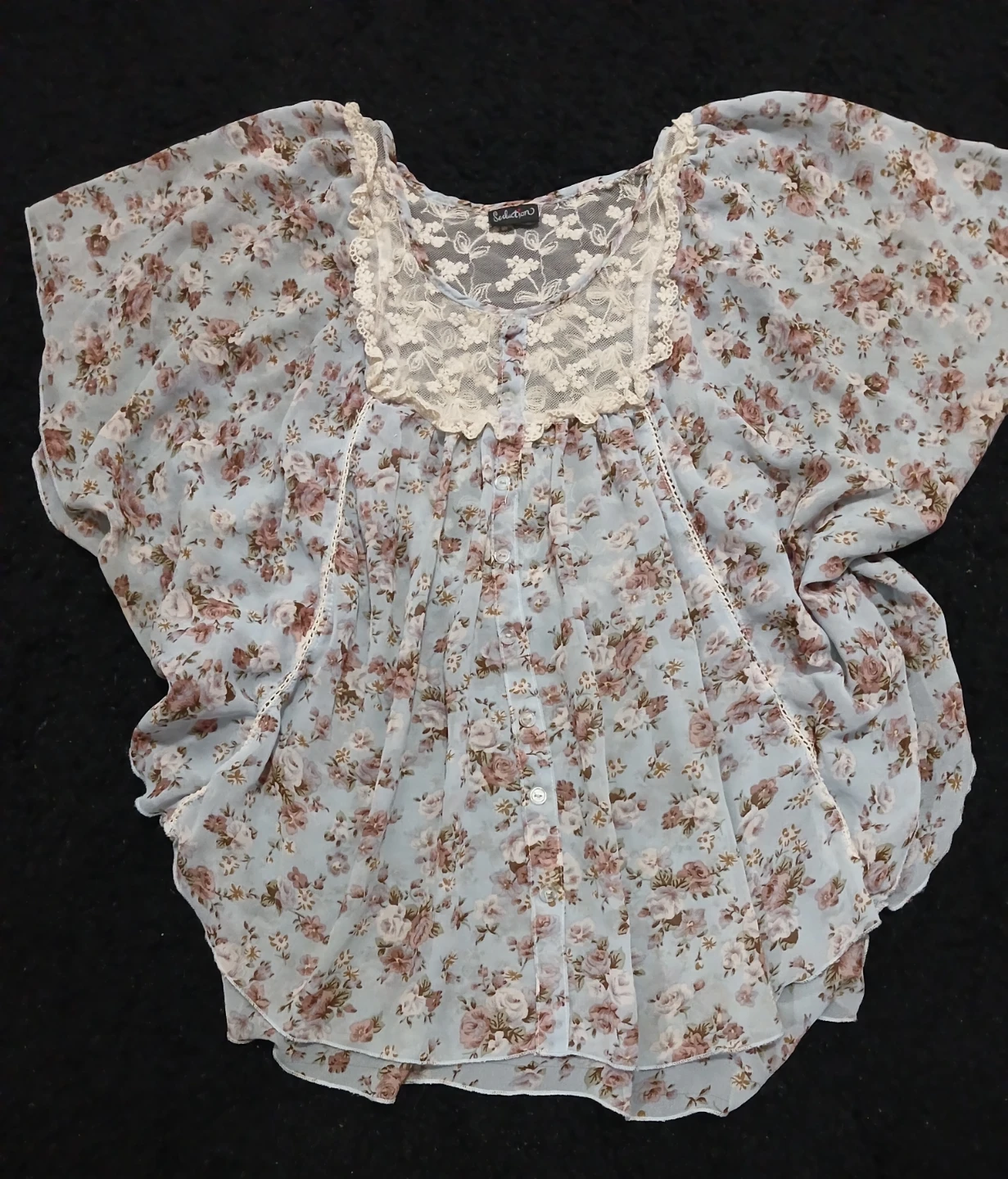 Solution Floral Blouse with Lace Detail - photo 3