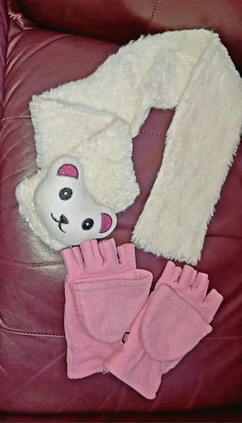 Scarf and Convertible Mitten Set