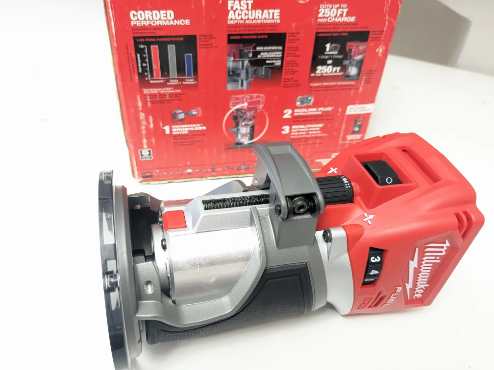 M18 Milwaukee FUEL Brushless Compact Router image indicator(3)
