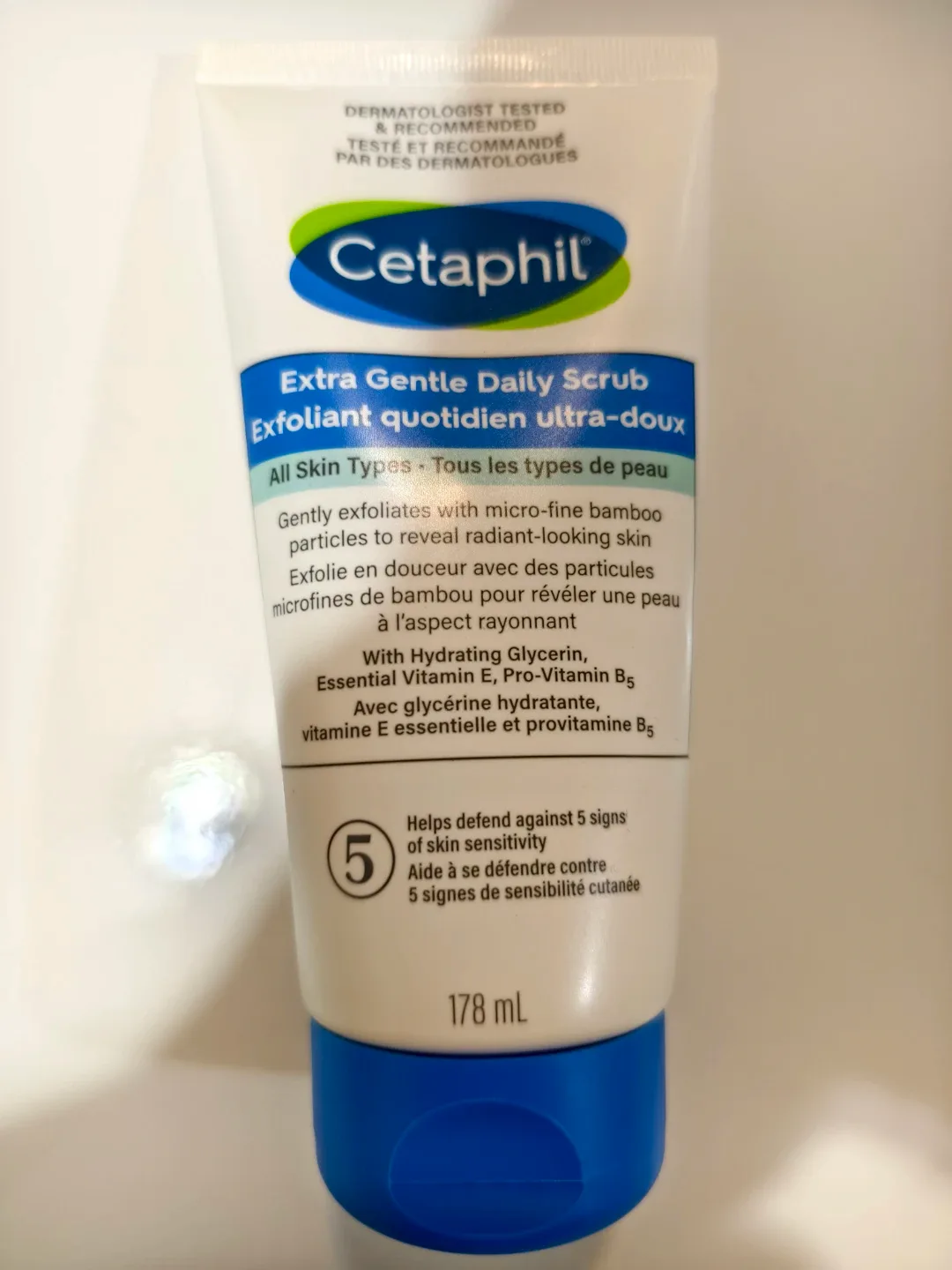 Cetaphil Extra Gentle Daily Scrub - 178 mL