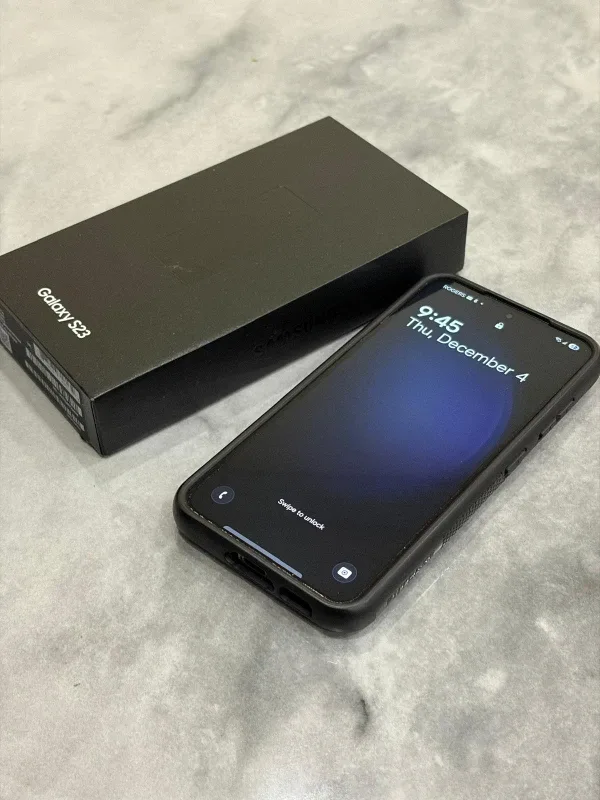 Samsung Galaxy S23 - Black - With Case & Box