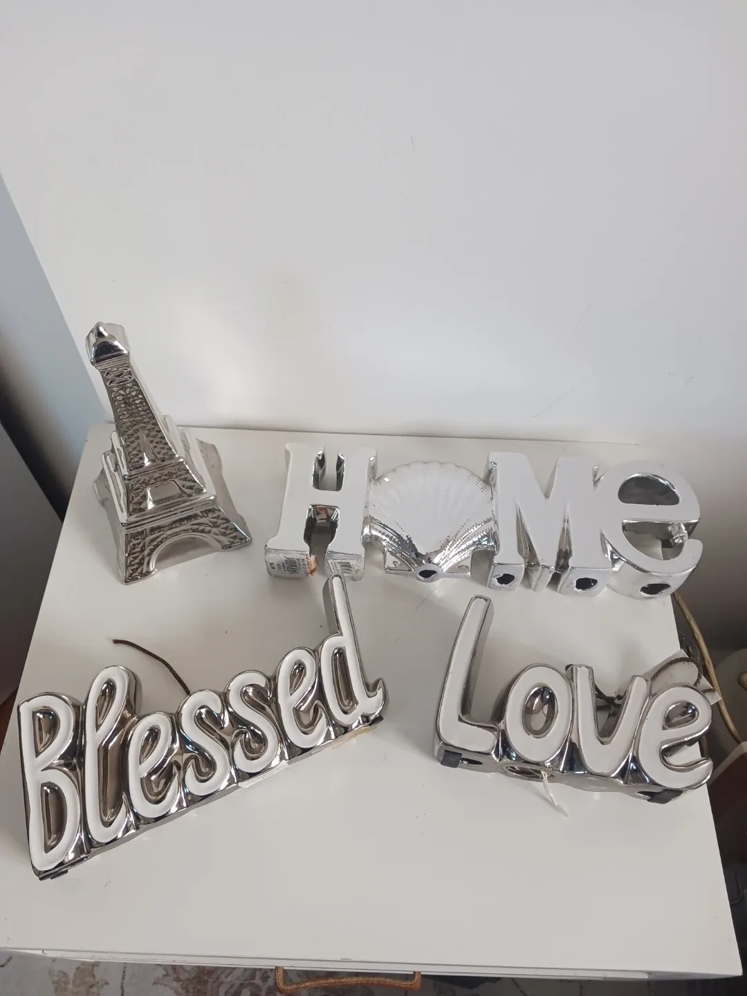 Silver Tone Word Art & Eiffel Tower Decor Set (5 Pcs) image indicator(2)