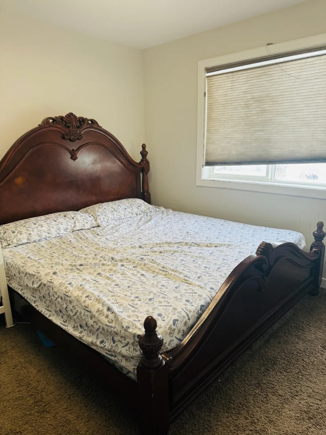 Bedroom Set - Dresser, Mirror, Bed Frame, Nightstands image indicator(5)