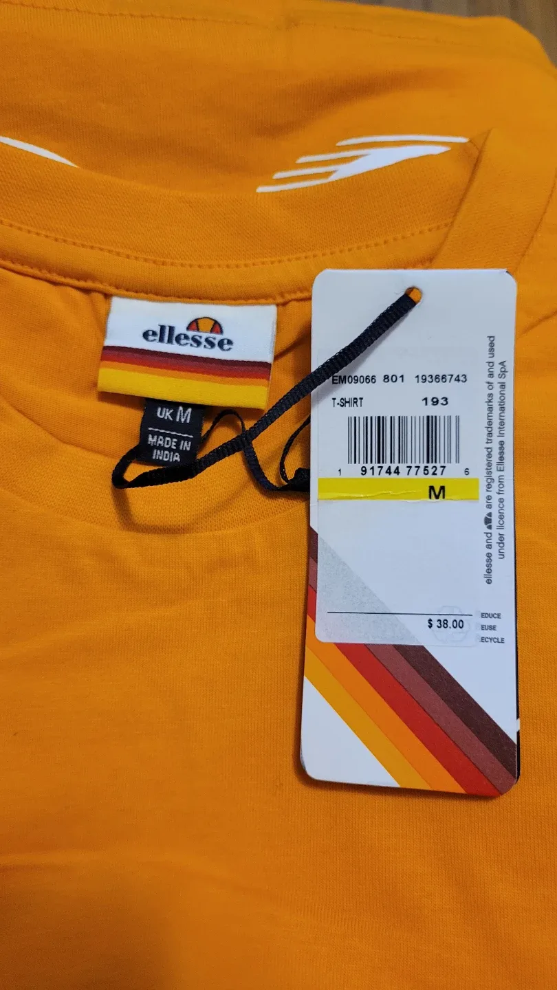 New Ellesse Orange and BrownT-Shirt and pants - Size M image indicator(3)