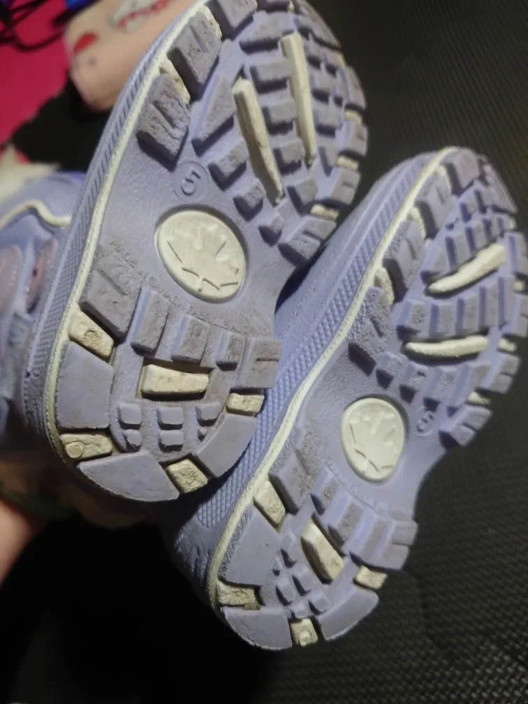 Girl's Size 5 Purple Winter Boots image indicator(3)