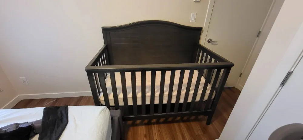 Baby crib