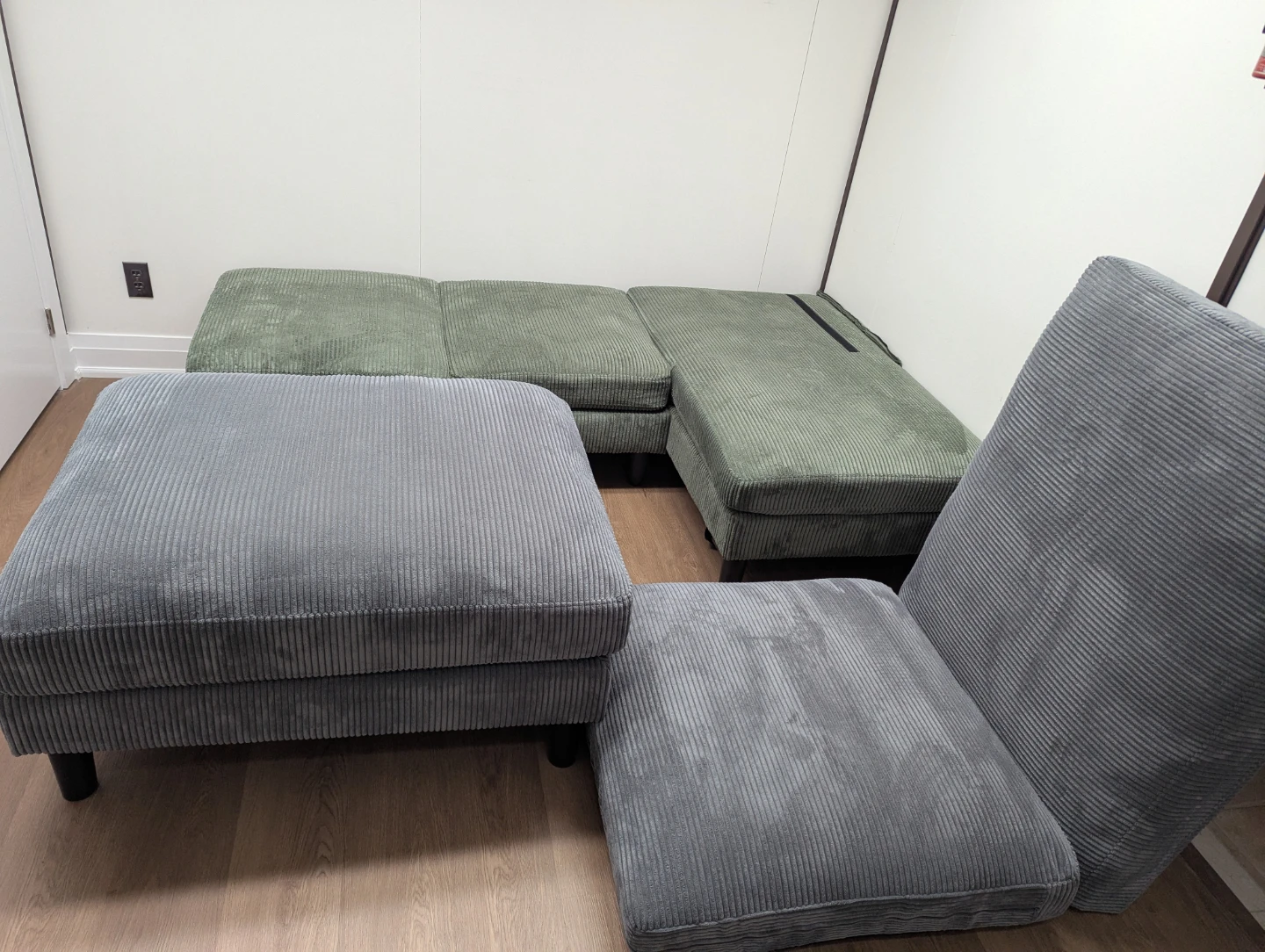 Incomplete Sectional + mismatching ottoman & cushions