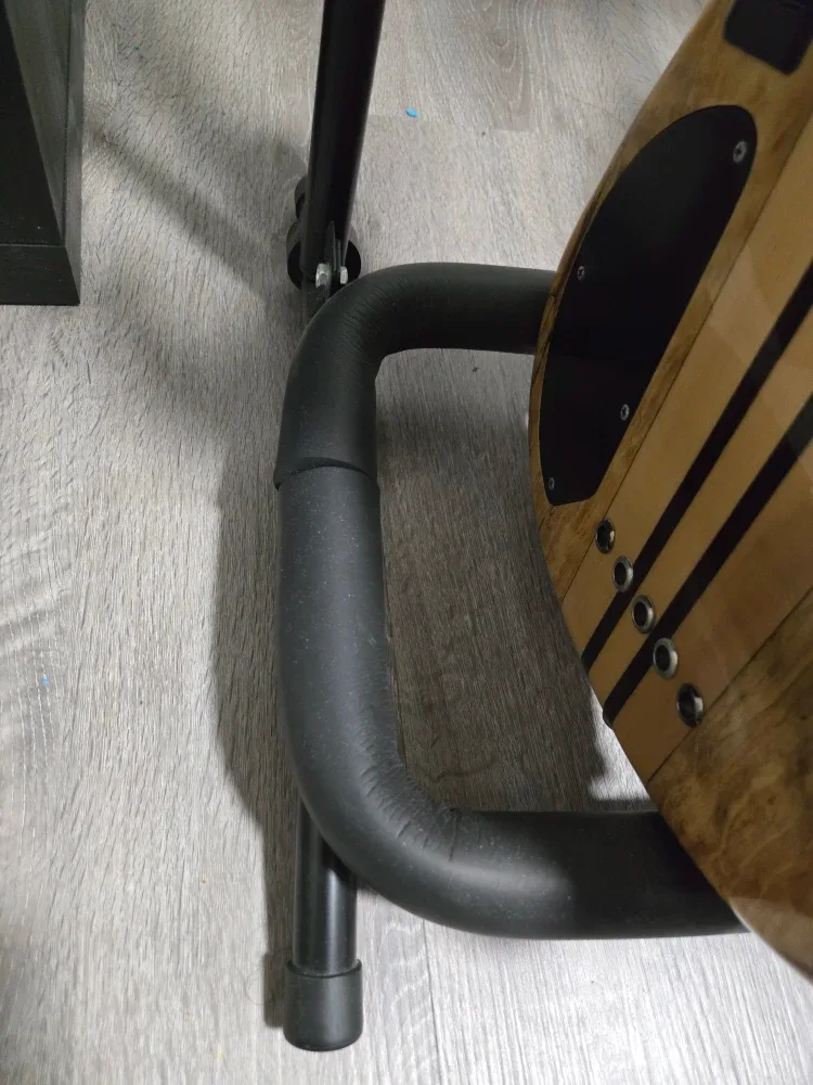 Yorkville GS305B Guitar stand - holds 5 guitars image indicator(4)