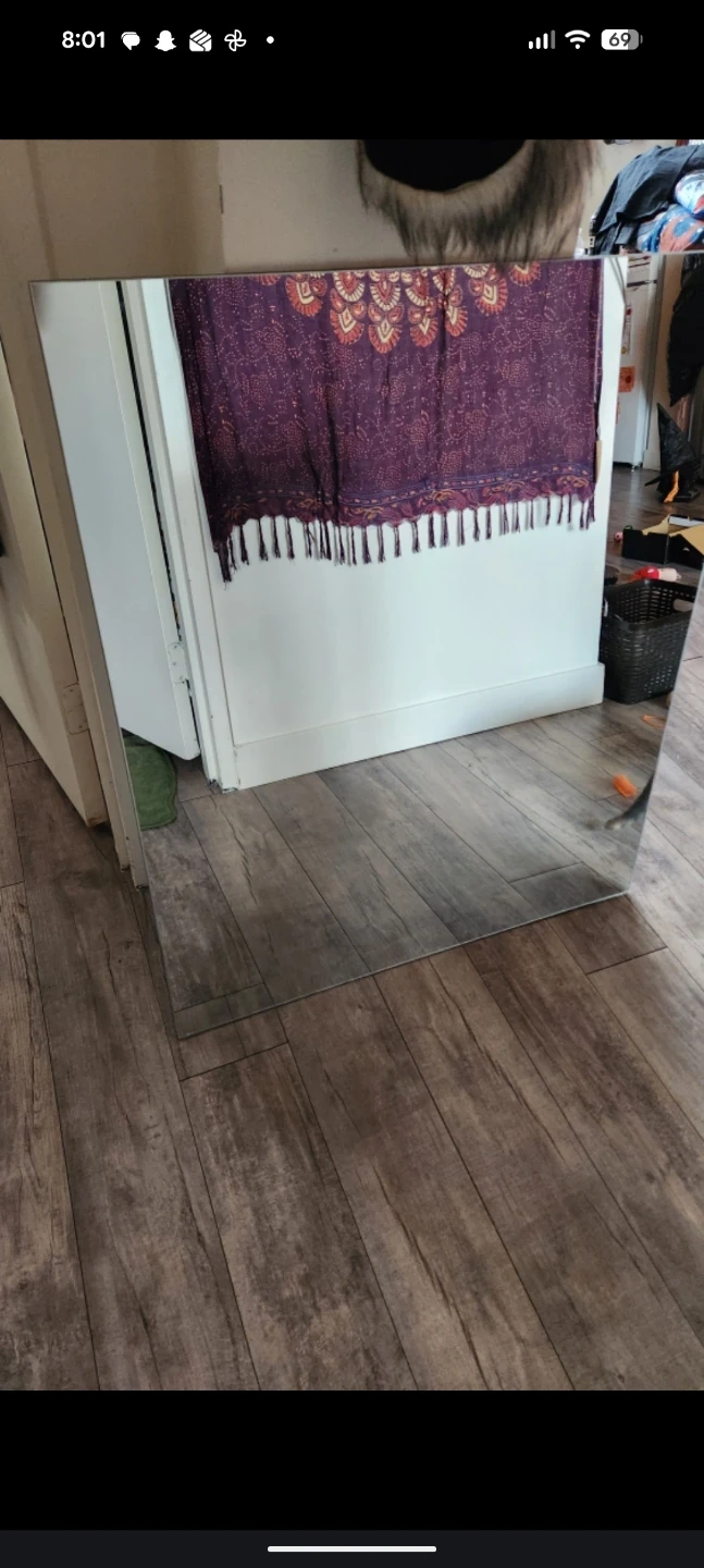 Frameless mirror