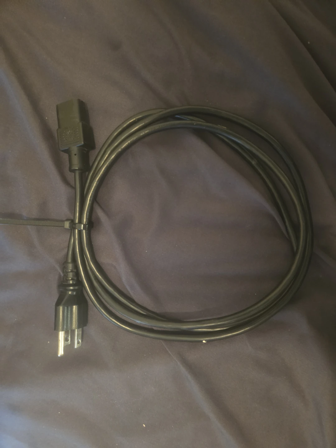 Standard 3-prong AC power cord