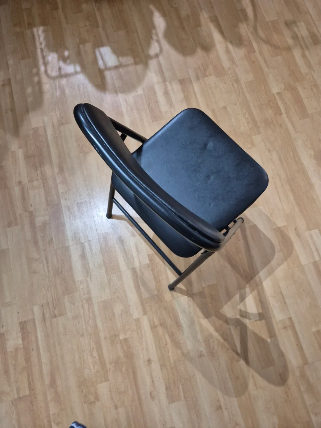 Black Folding Chair image indicator(2)