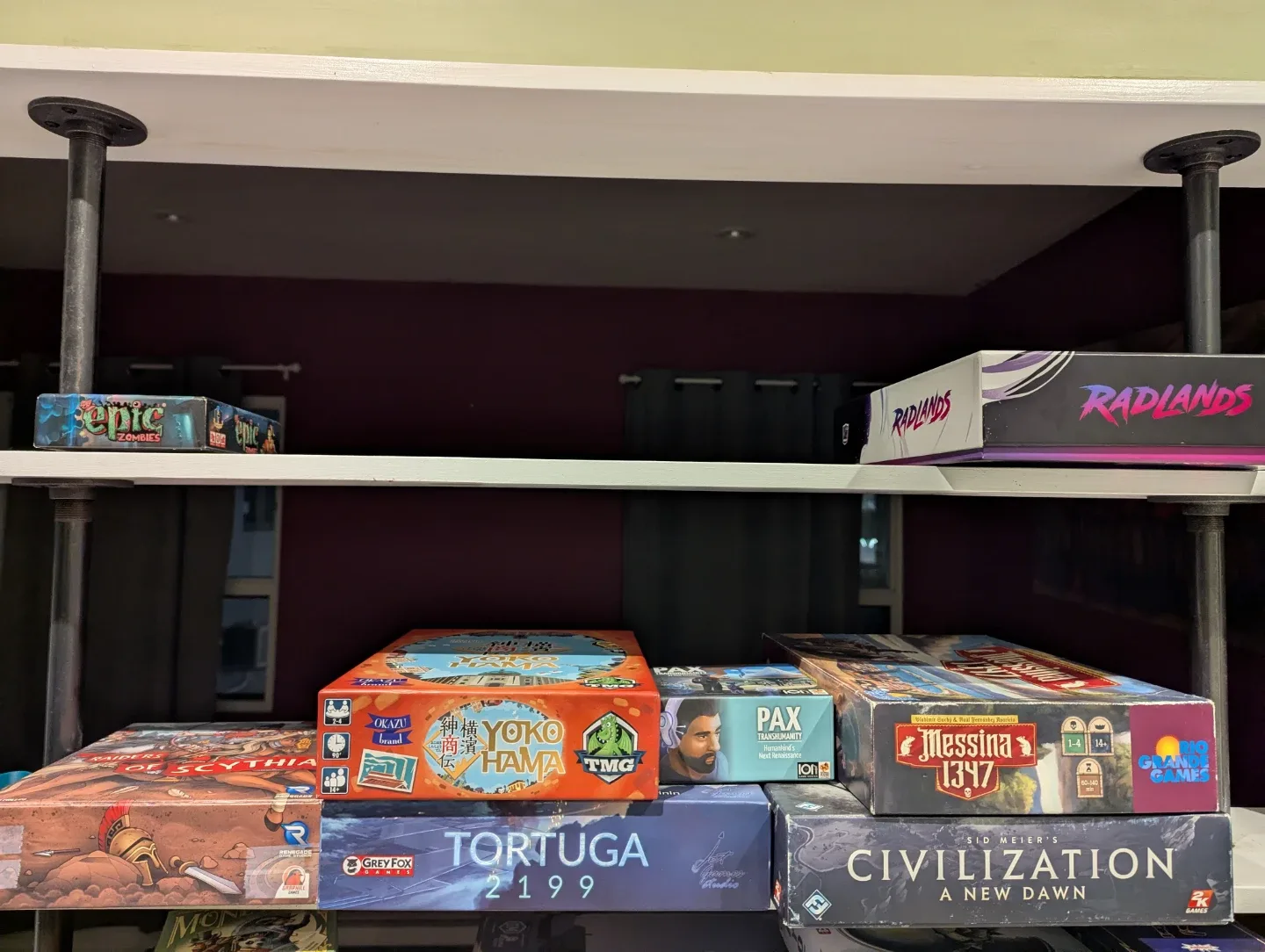 Board game for sale image indicator(2)