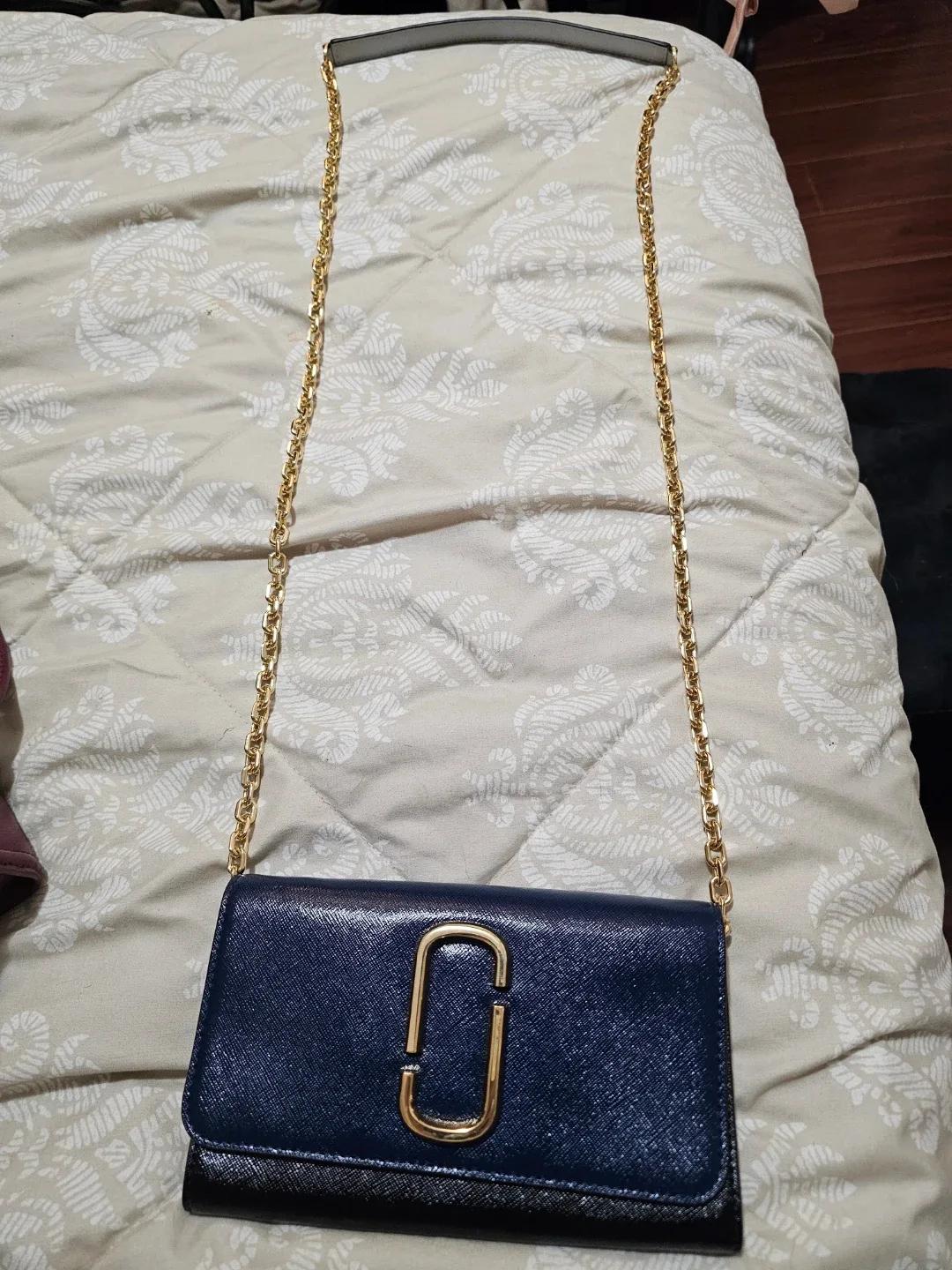 Marc Jacobs Snapshot Wallet on Chain - Navy image indicator(2)