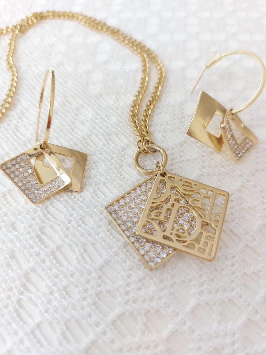 Necklace & Earrings Set