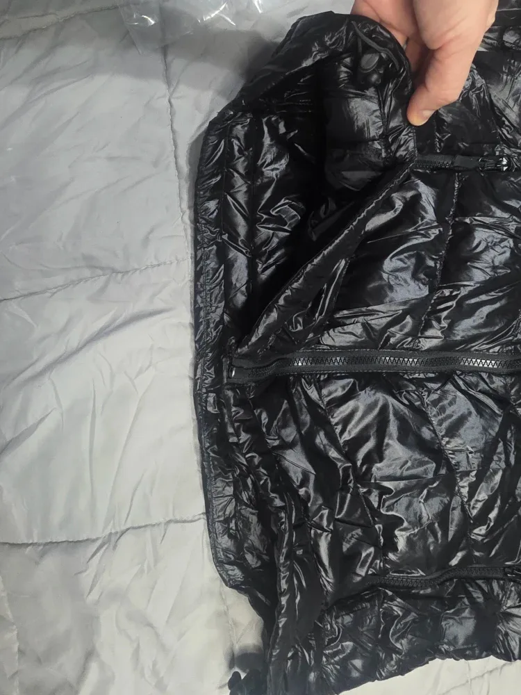 Black Puffer Jacket winter parka size small image indicator(6)