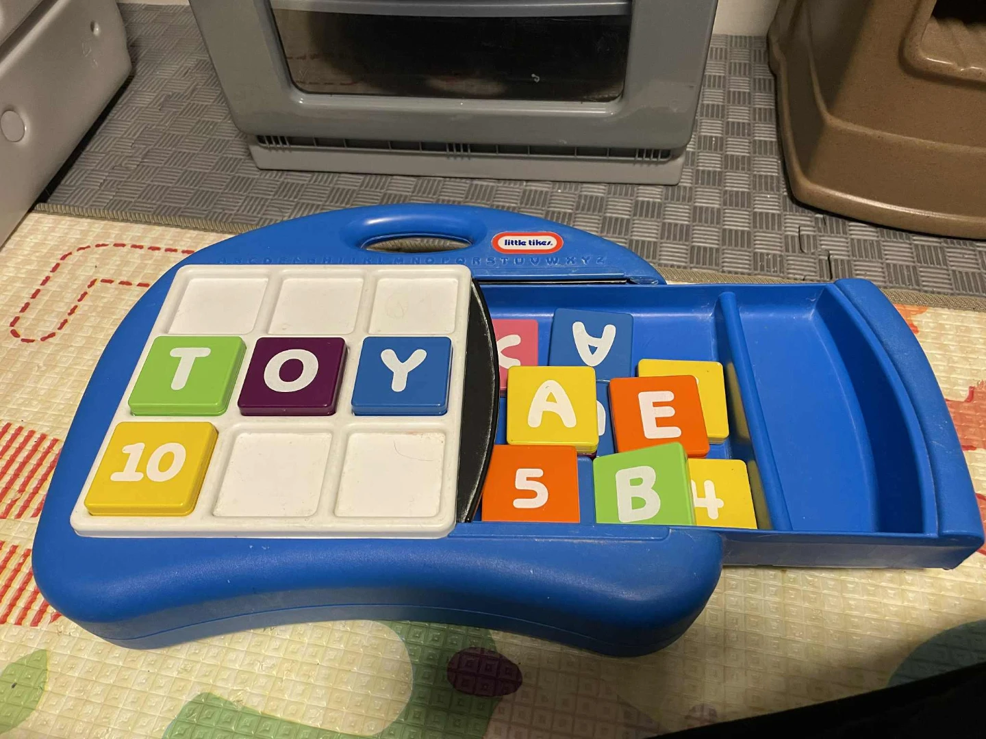 Little Tikes Learn & Play Count 'n Slide