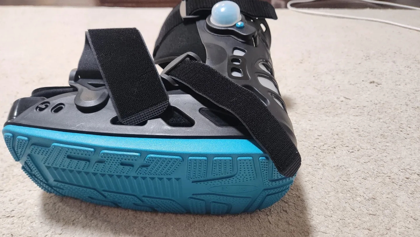 Walking Boot Inflatable Walker Fracture Boot for Heel Pain(NEW) image indicator(7)