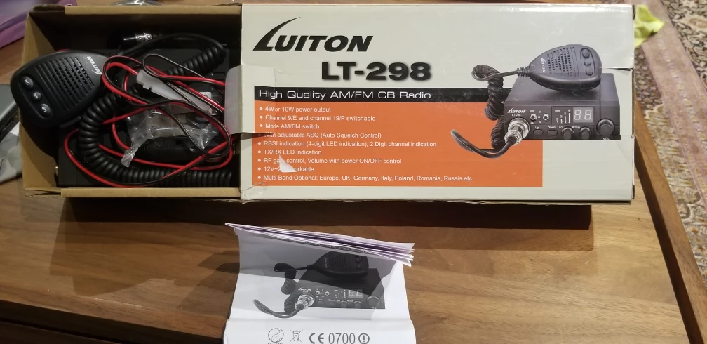 Luiton LT-298 AM/FM CB Radio - Like New! - photo 4