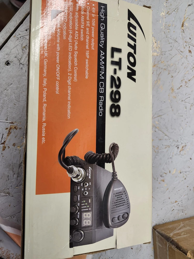 Luiton LT-298 AM/FM CB Radio - Like New! - photo 5
