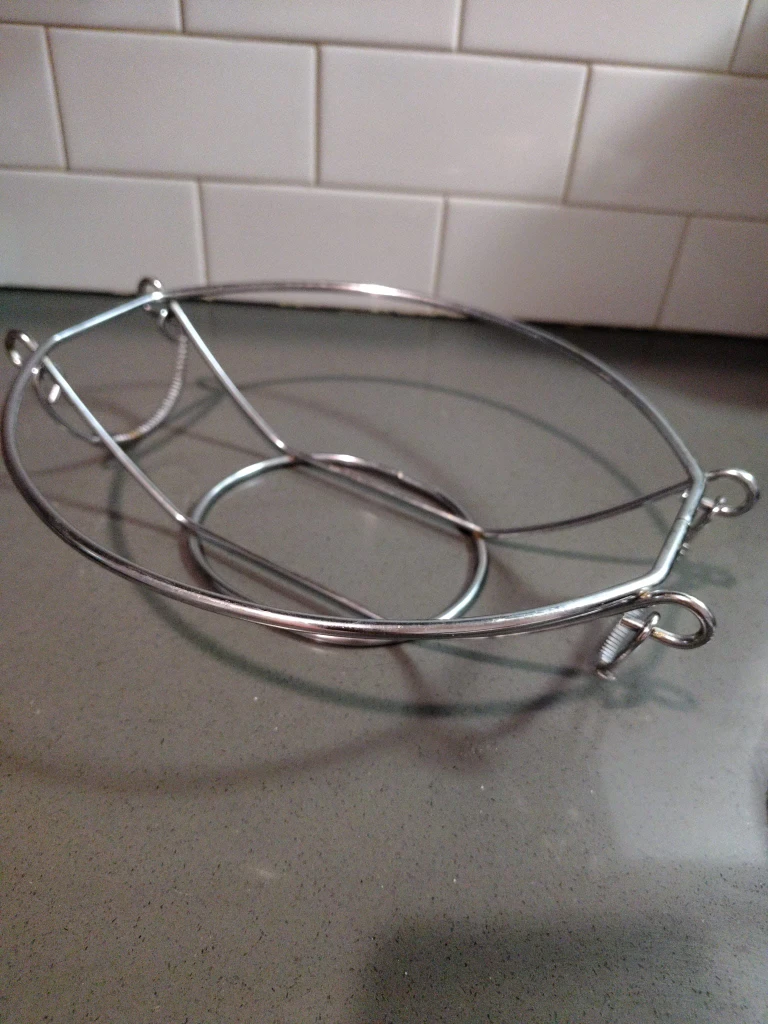 🌱 Eco-hero #Cleanout Metal Trivet