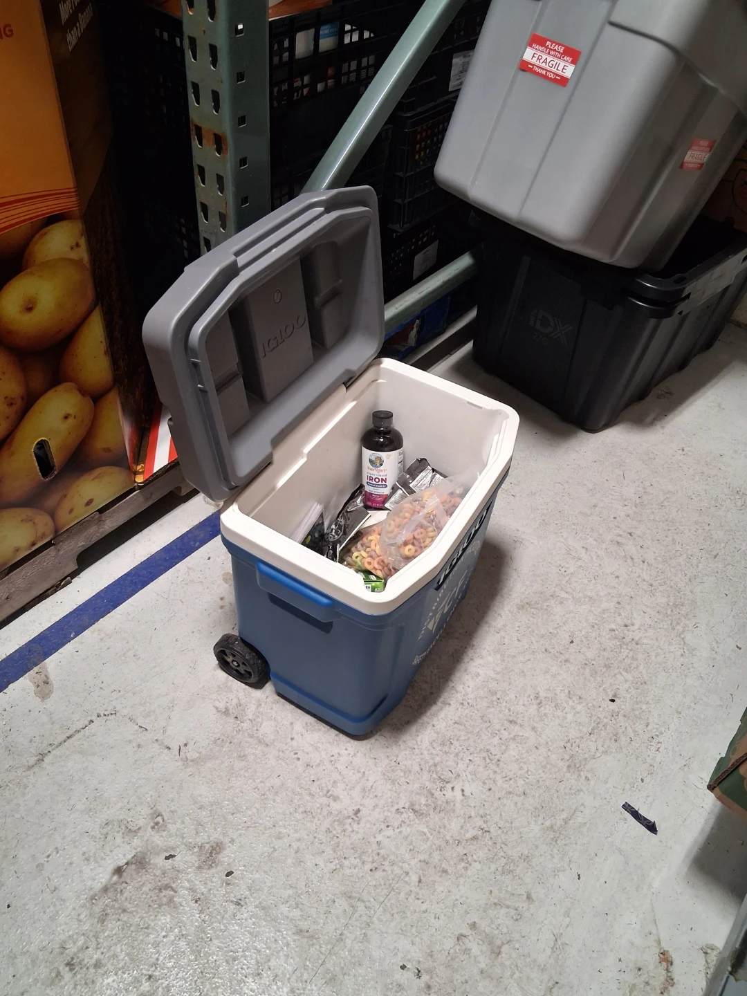 Igloo Cooler with Wheels