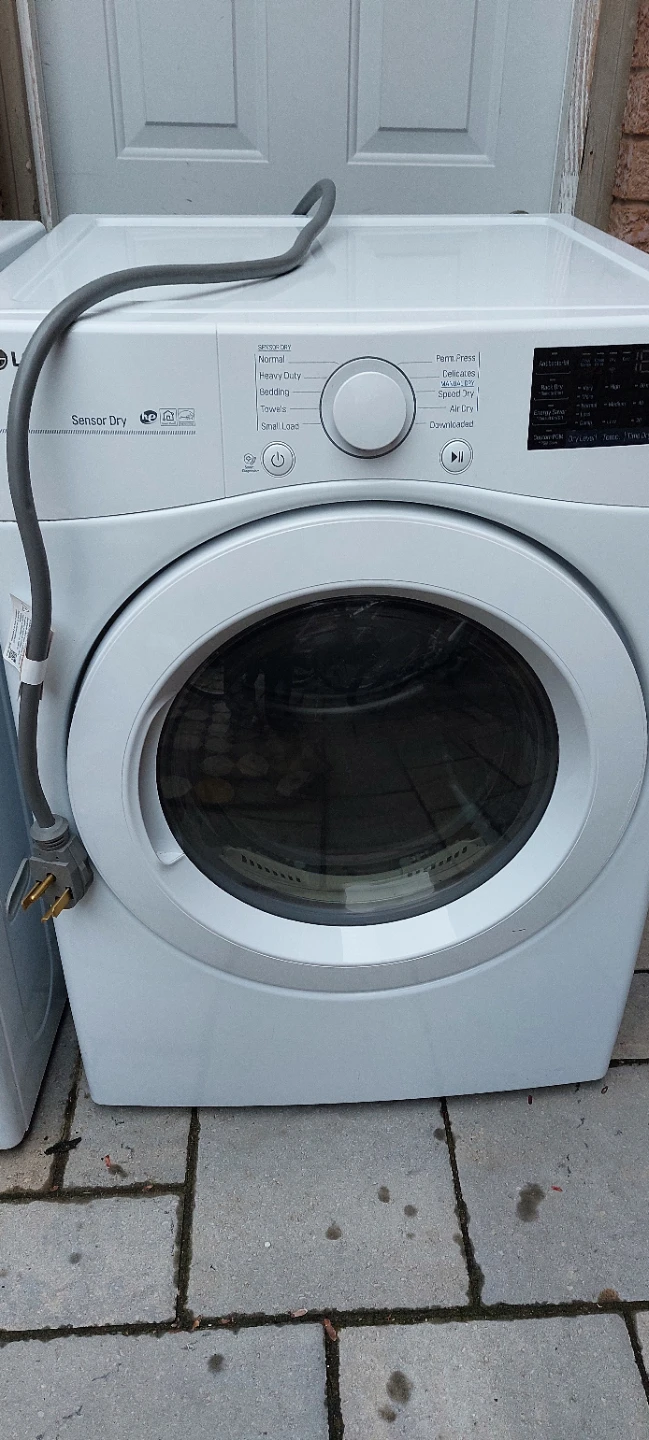 LG Washer & Dryer Set - White