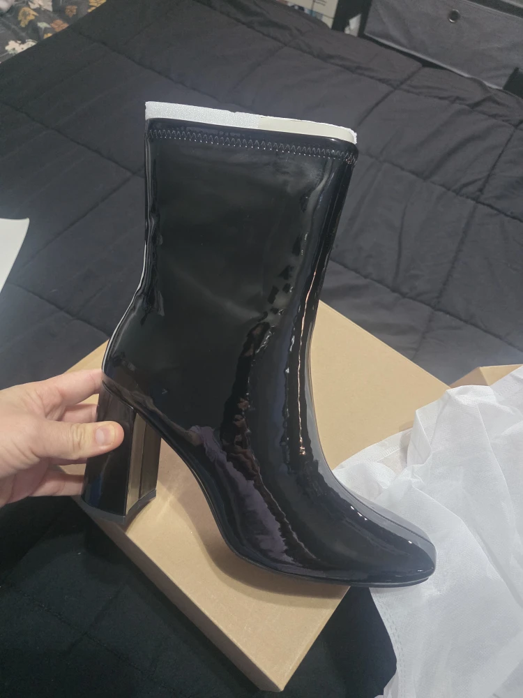 New Black Patent Heeled Ankle Boots - photo 4