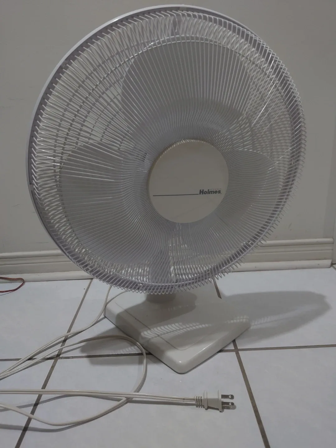 Holmes White Table Fan