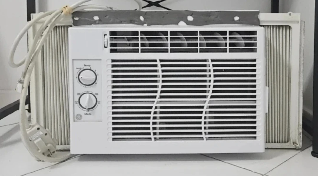 GE Window Air Conditioner - photo 3