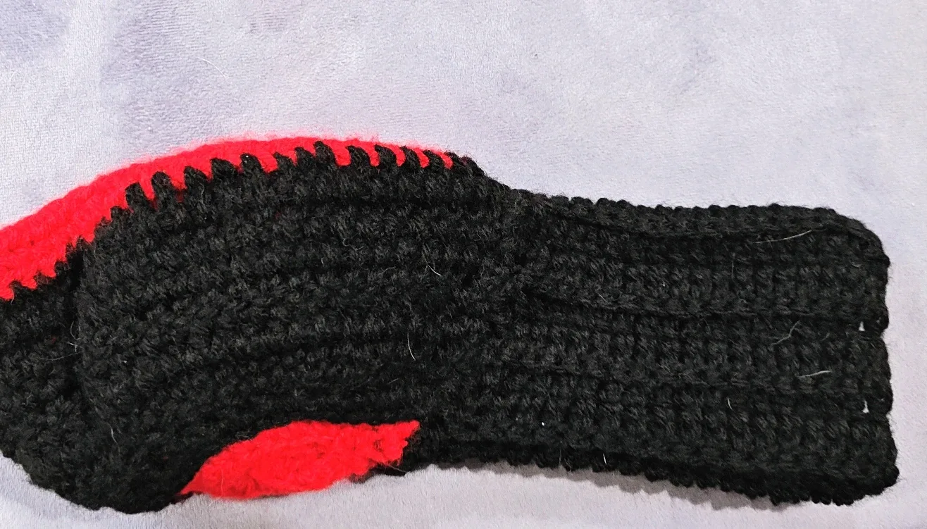 Handmade Knitted Coffee Cup Cozy image indicator(8)