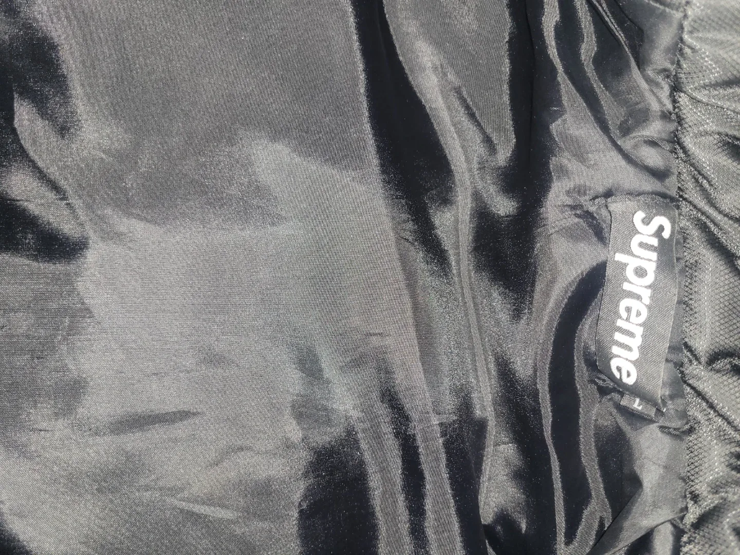 Supreme Black Puffer Vest image indicator(3)