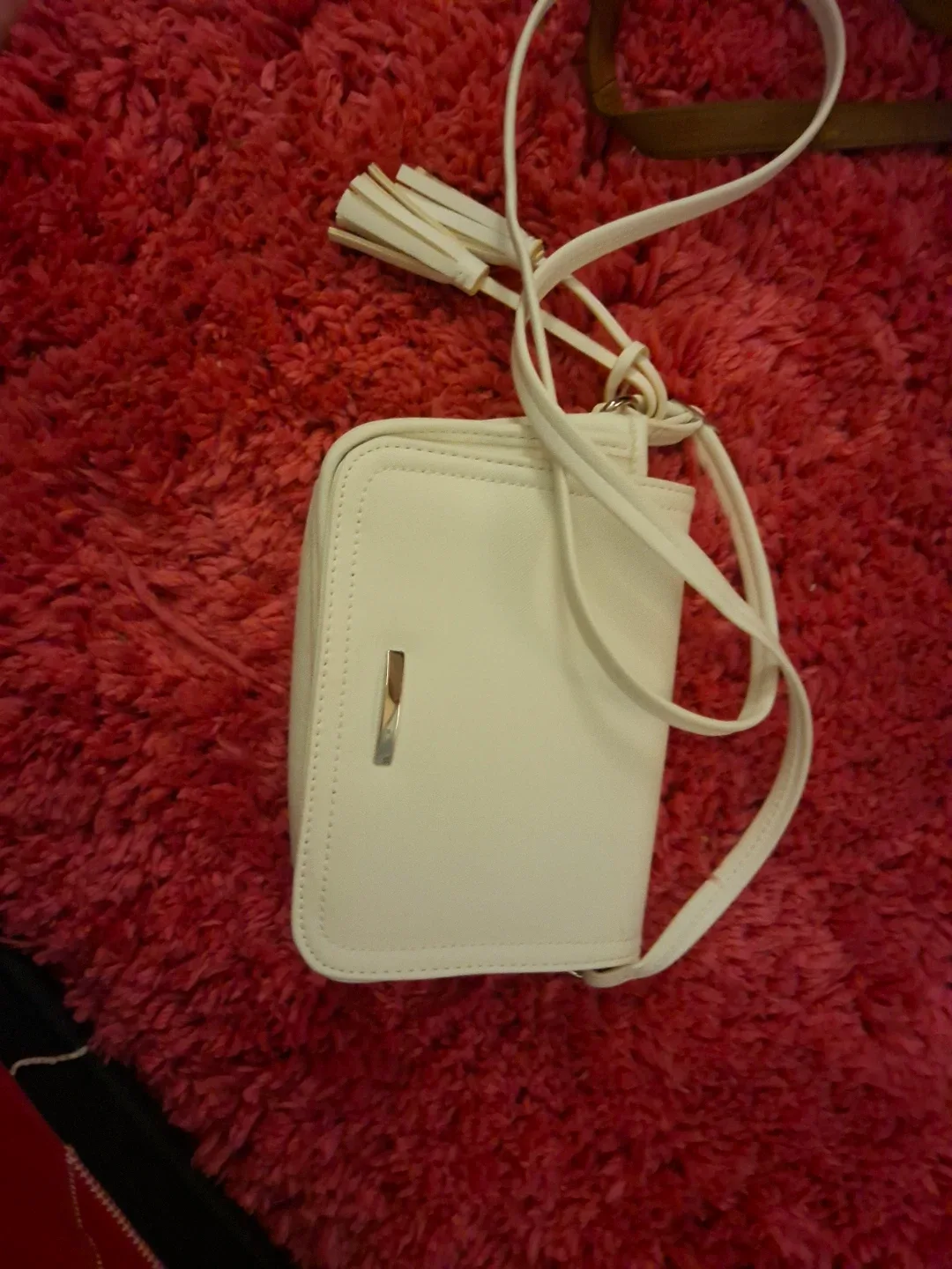 #cleanout White Crossbody Bag