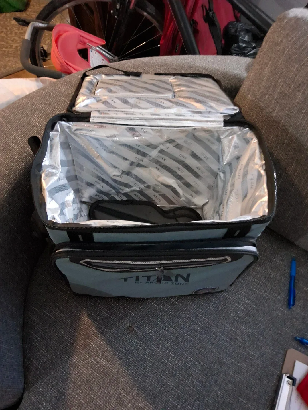 #Cleanout Titan by Arctic Zone Cooler Bag image indicator(3)