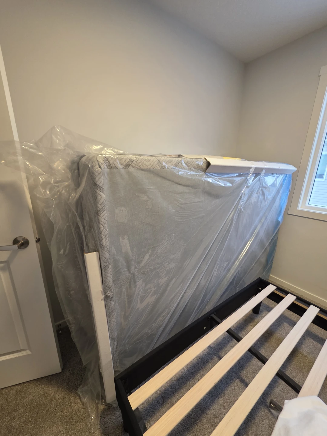 Brand New Box Spring (Double/Full) 9 Inches