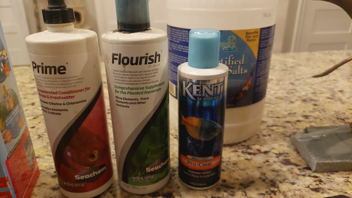 Aquarium Cleaner, Tetra Filter, Light & and Accessories image indicator(8)