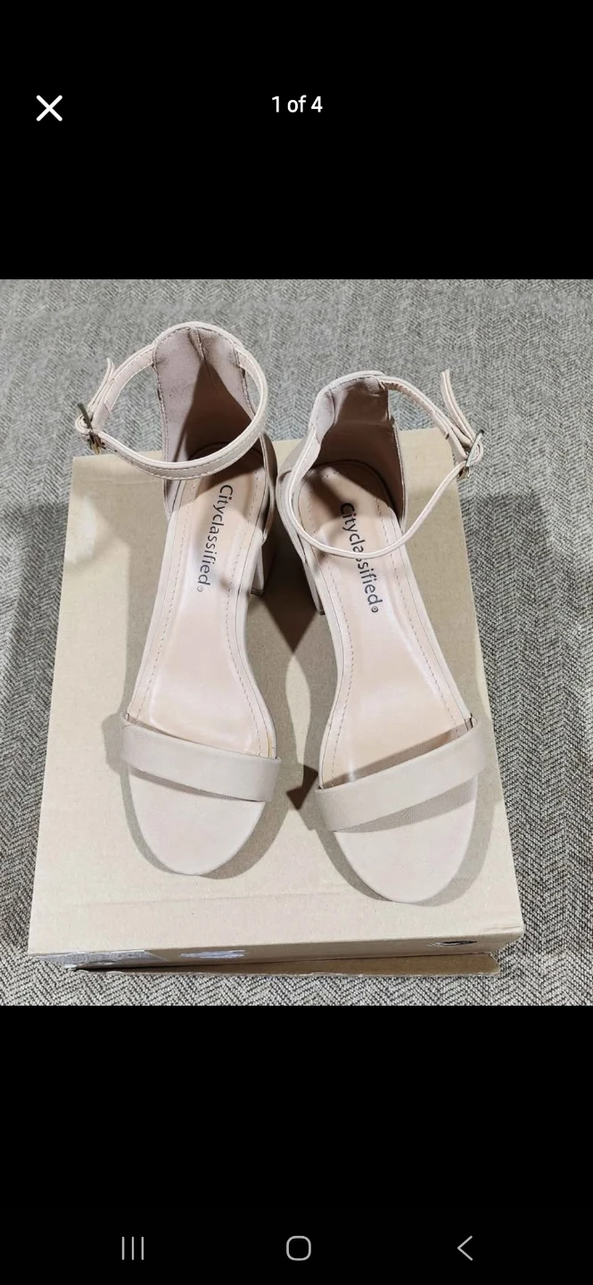 City Classified Heels - Size 6