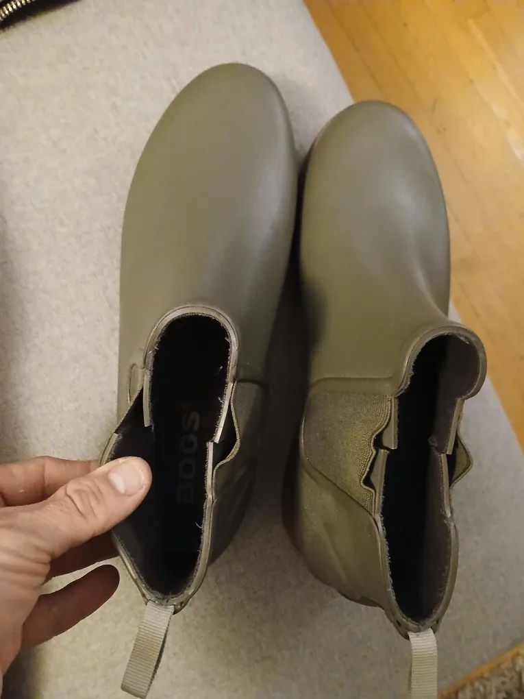 Bogs Sweetpea Chelsea Boots, Size 10 US image indicator(3)