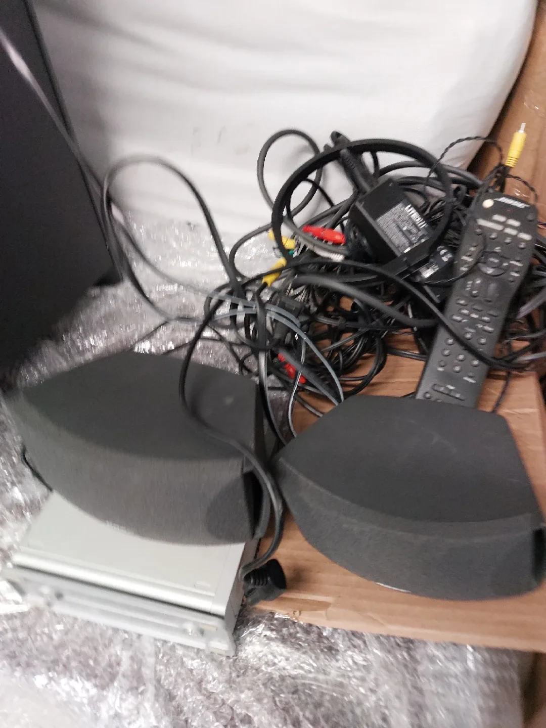 Bose Acoustimass Module Subwoofer & Speakers image indicator(5)