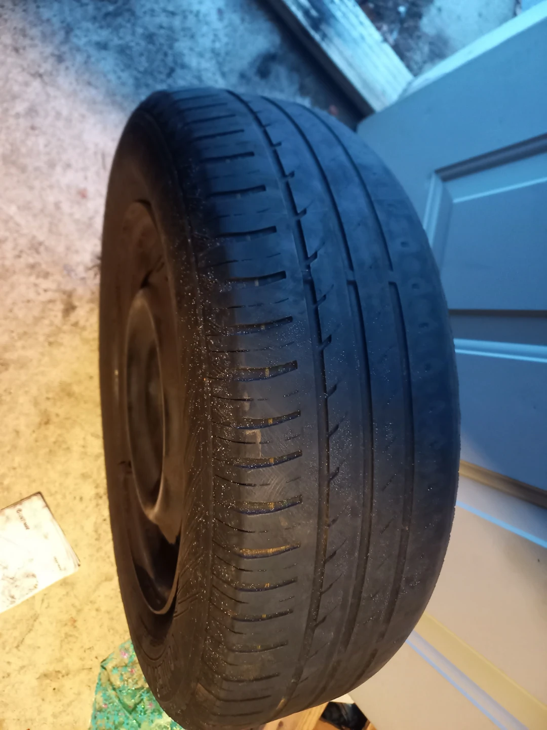 195/65R15 91T Tire with Steel Rim