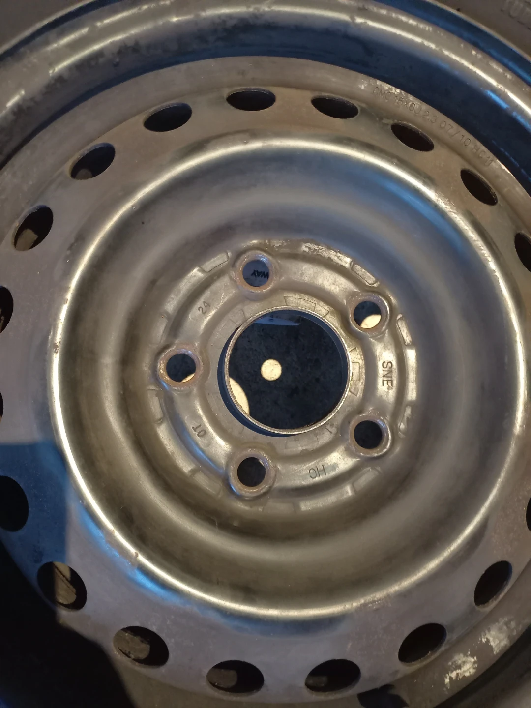 195/65R15 91T Tire with Steel Rim - photo 4