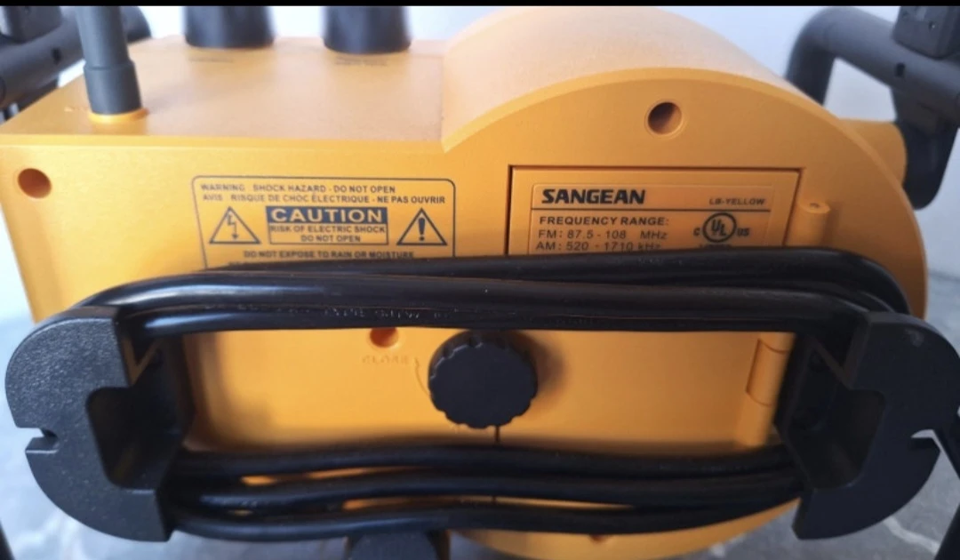 Sangean LB-100 Compact FM /AM Rugged Radio - photo 3