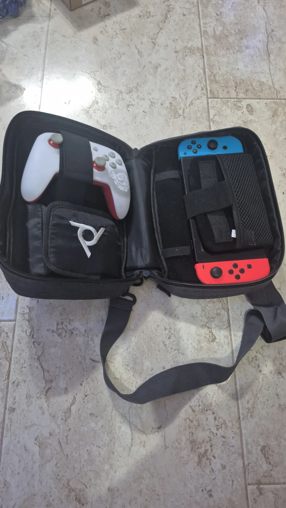 Zelda Wild Switch Carrying Case (with starter Nintendo switch)