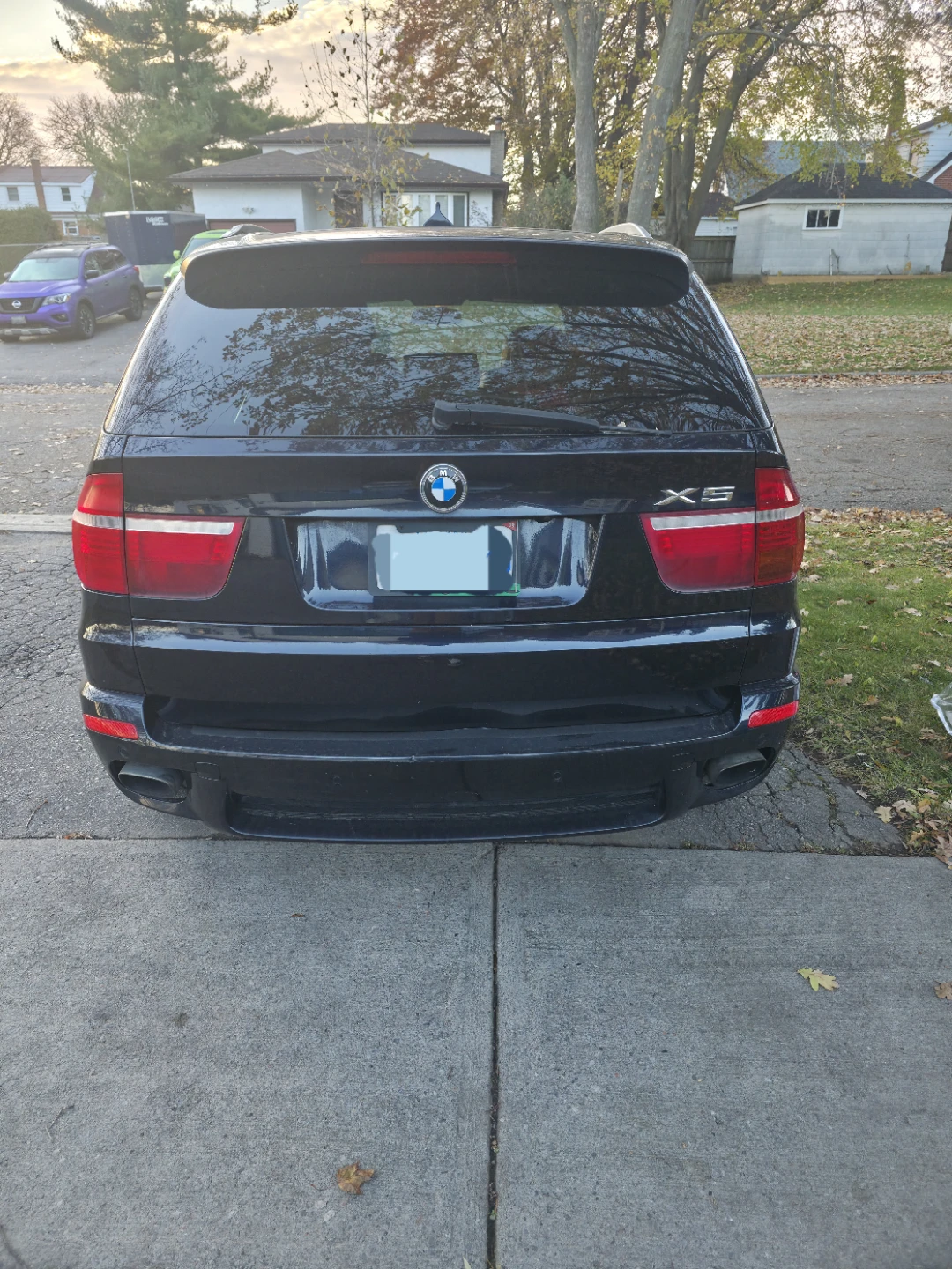 BMW X5 4.8i Interior - Brown Leather Seats