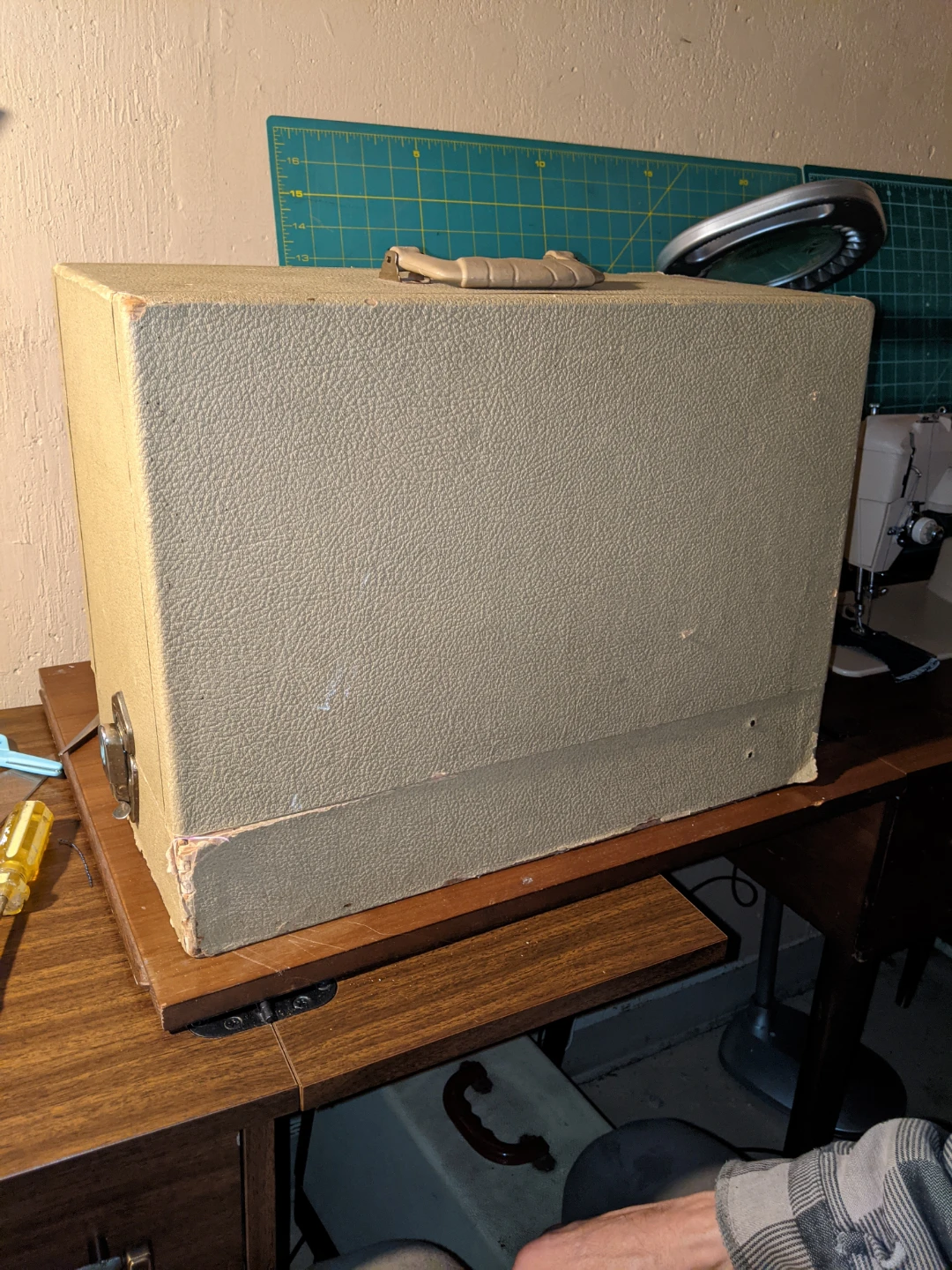 Vintage Domestic 755 Sewing Machine - photo 2