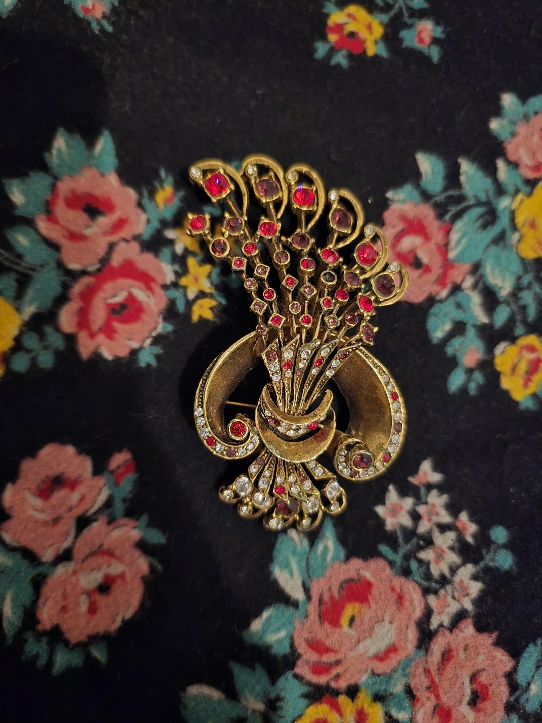 Vintage Large Rhinestone Gold-Tone Floral Brooch Bouquet