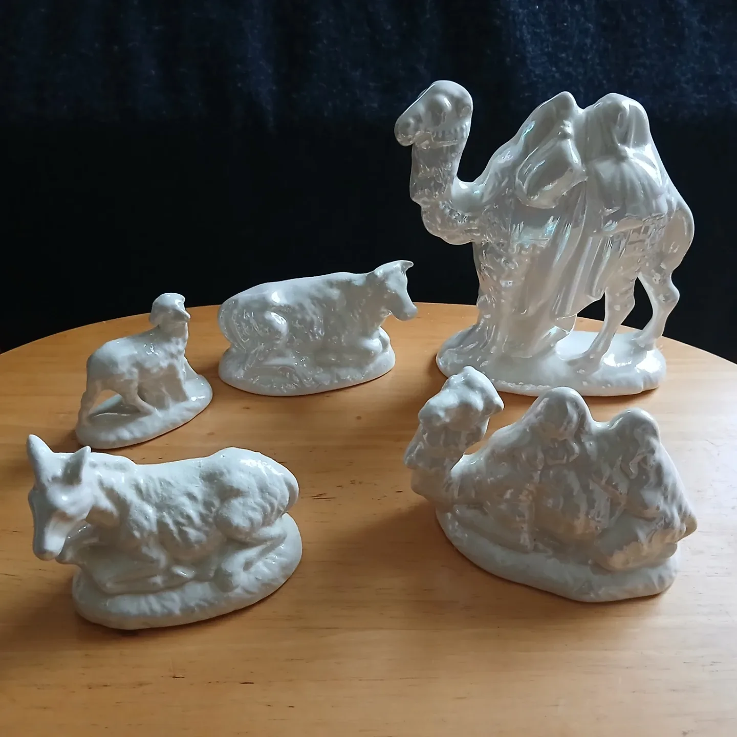 Vintage Nativity Set irredesent rainbow ceramic image indicator(3)